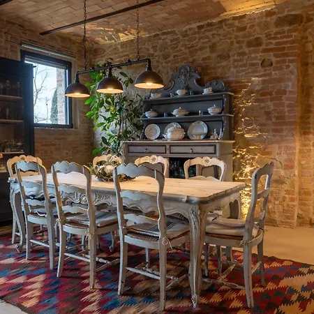 Poggio Il Castellare Farm stay