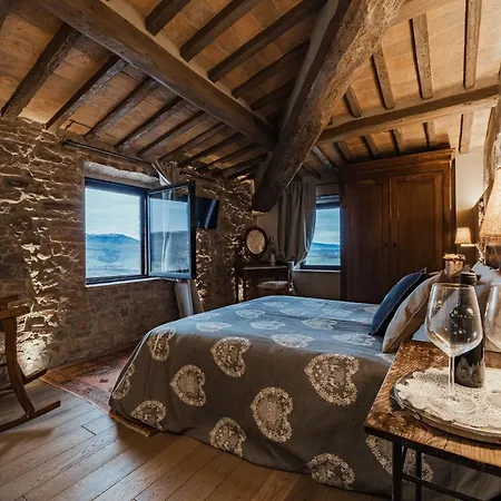 Poggio Il Castellare Farm stay