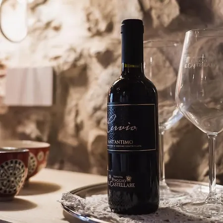 Poggio Il Castellare Farm stay *