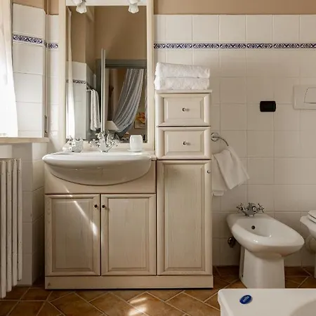 Poggio Il Castellare Farm stay