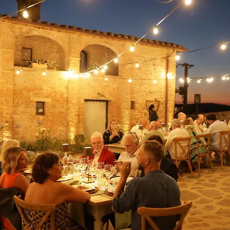 Poggio Il Castellare Farm stay *