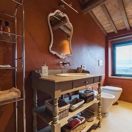 Poggio Il Castellare Farm stay